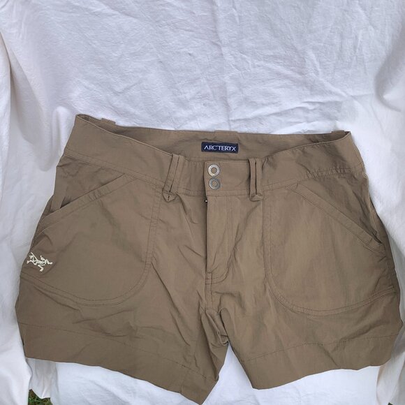 Arcteryx shorts. Size 8 - Picture 1 of 4